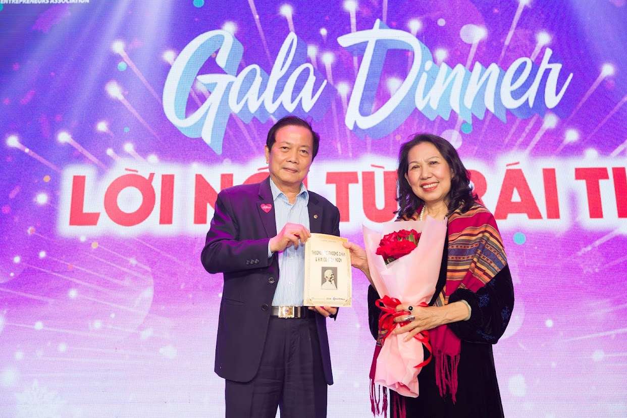 Chủ tịch CLB Doanh Nhân Sài Gòn 