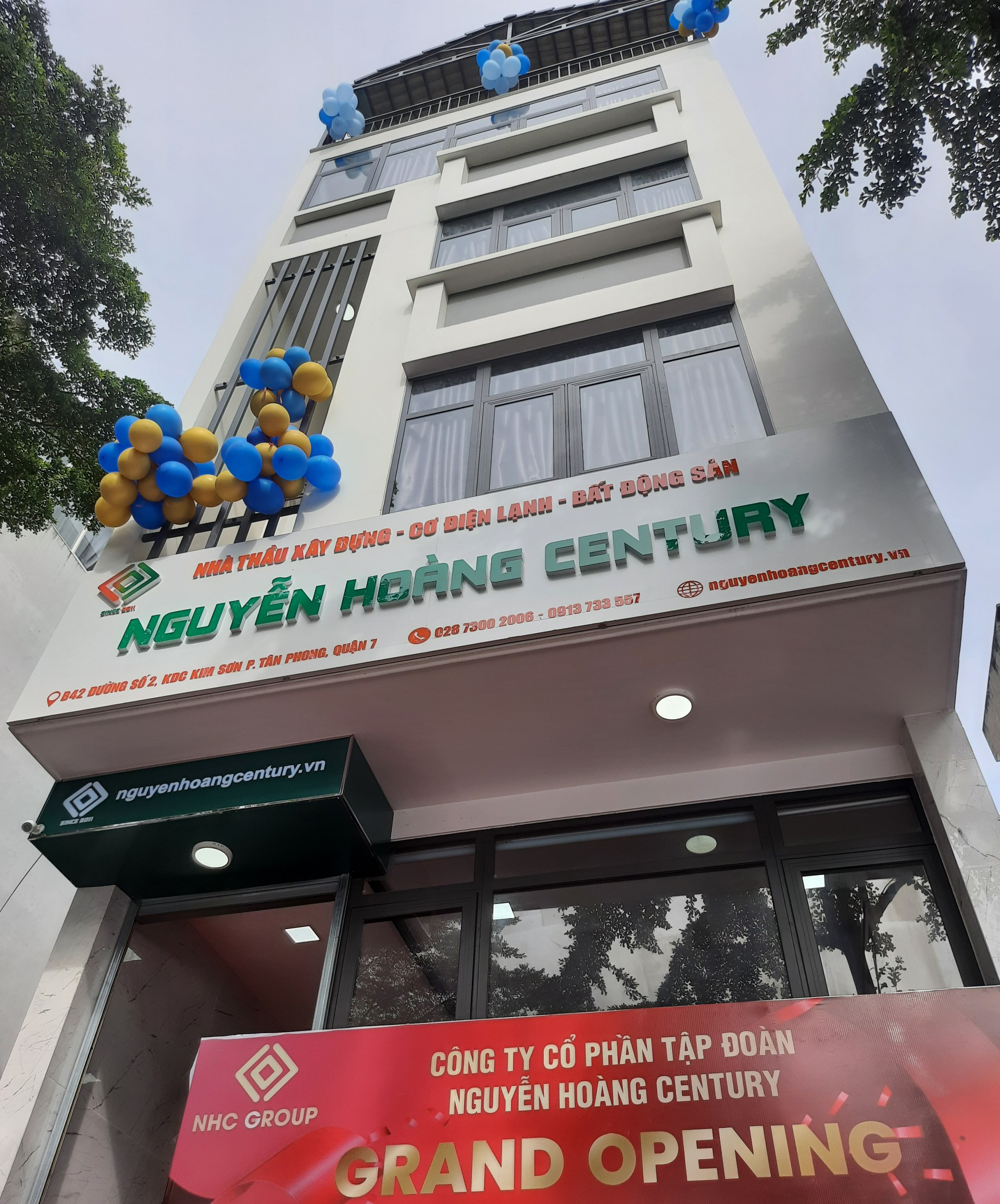 Tòa nhà văn phòng Nguyễn Hoàng Century