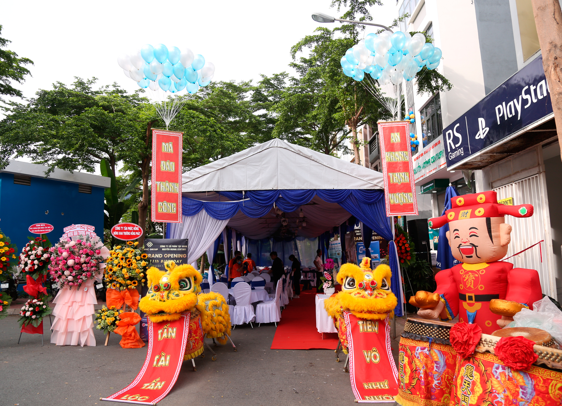 Công ty Nguyễn Hoàng Century