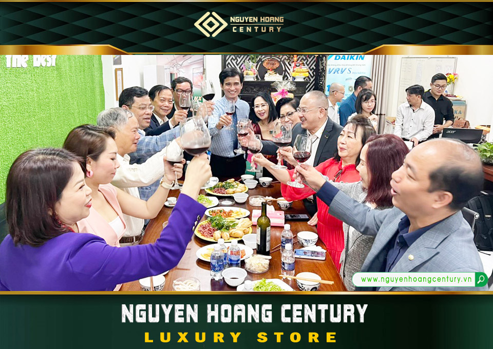 Nhà thầu Nguyễn Hoàng Century