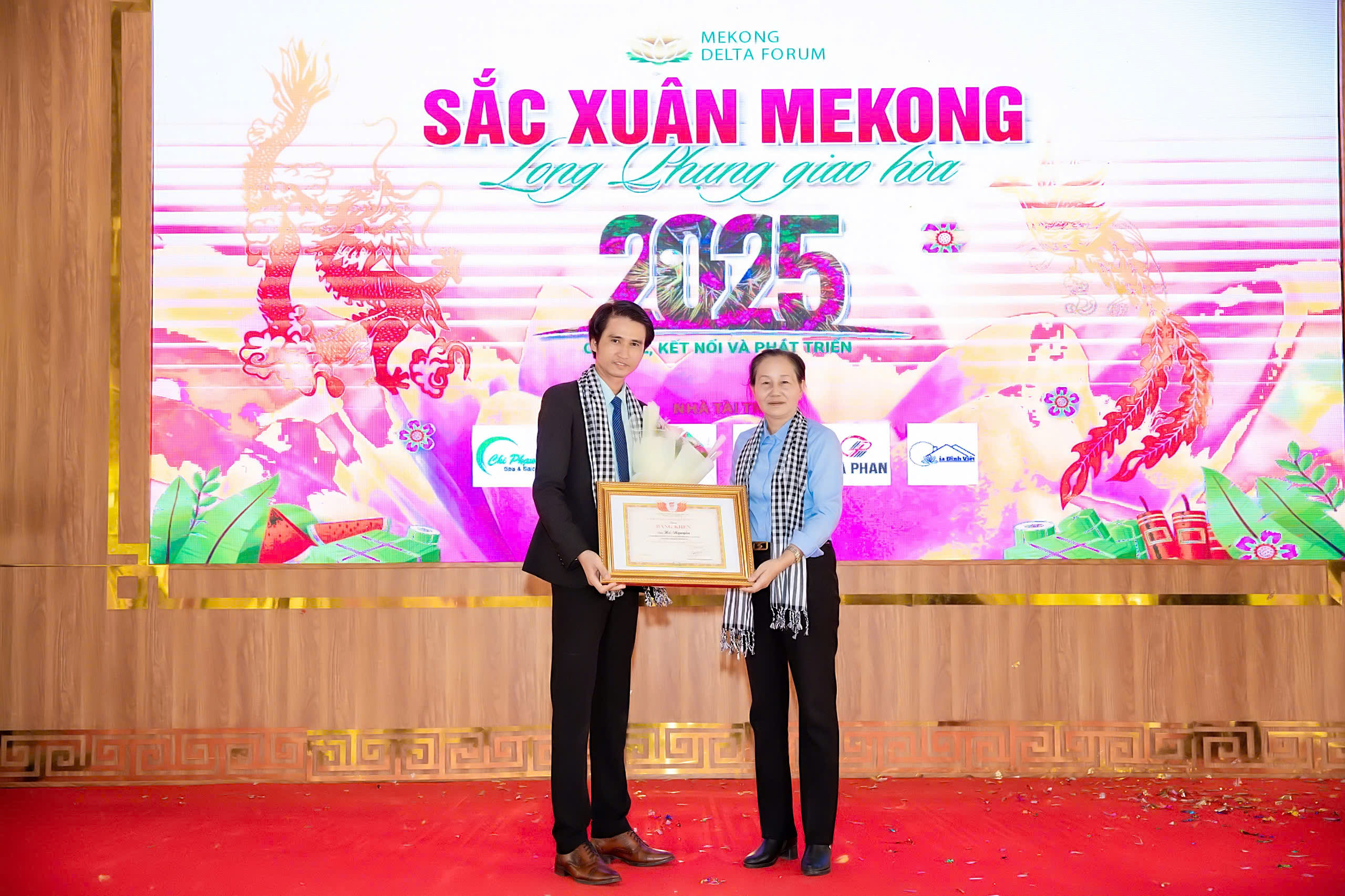 Doanh nhân hồ Nguyễn